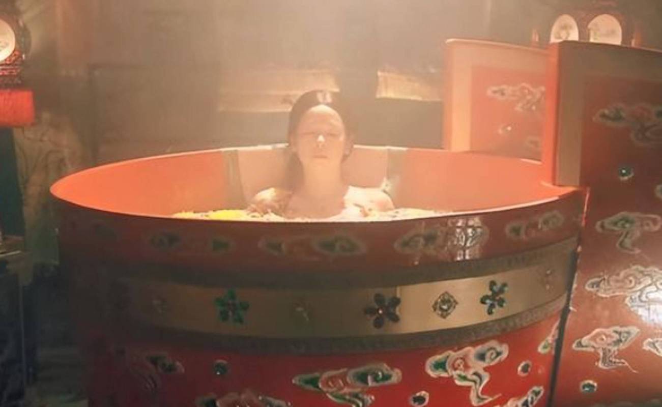 亚洲综合少妇15p的相关介绍