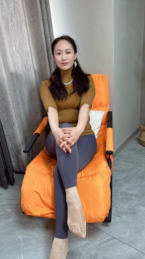 美女老师让我爽的视频的相关介绍