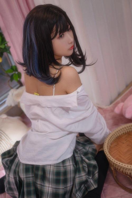 18摸成人app的相关介绍