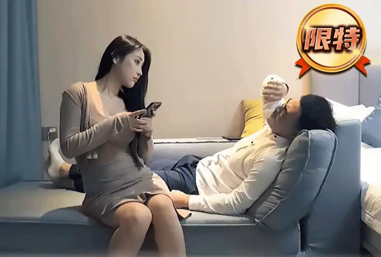 女生下面黄色分泌物是什的相关介绍