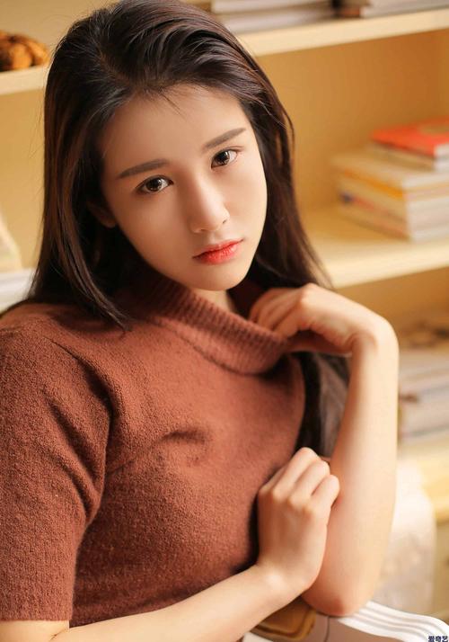 美女老师操学生的相关介绍