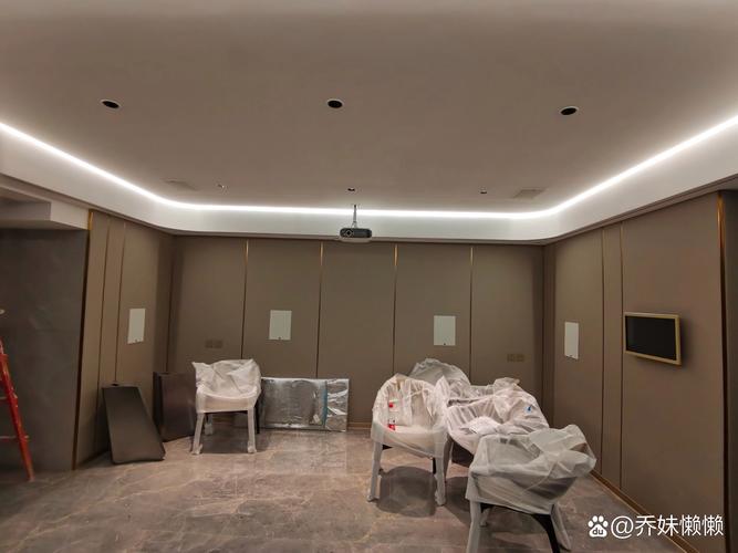 小少妇亚洲的相关介绍