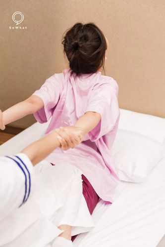 老师的逼好想操的相关介绍