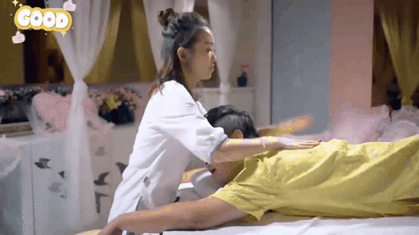 美女老师被男生操的相关介绍