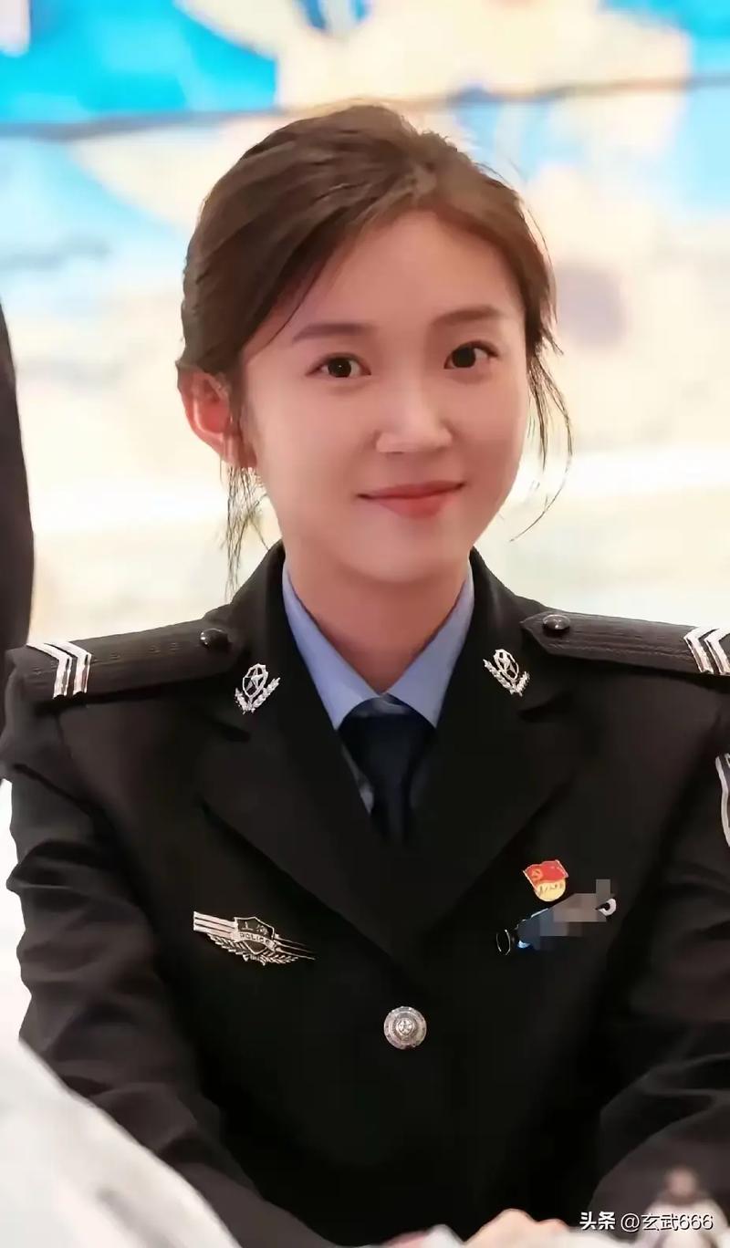 美女扒开穴的相关介绍