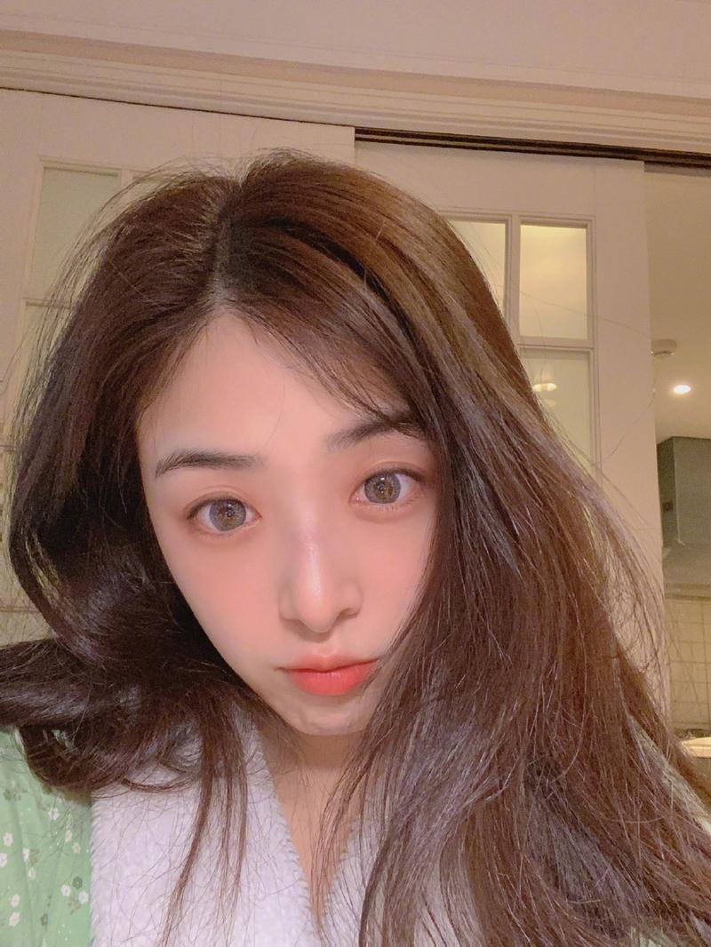 欧美熟女少妇一区二区的相关介绍