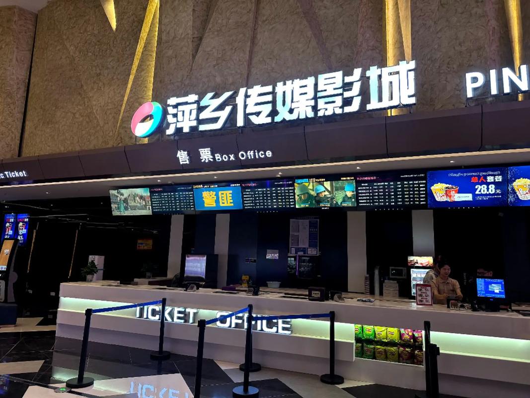 一边摸上边一边摸下边视频的相关介绍