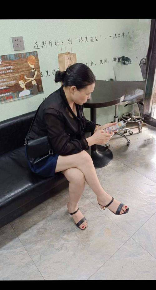 极品成人影院的相关介绍