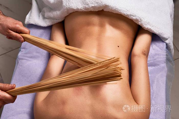 一边爽一边叫的相关介绍