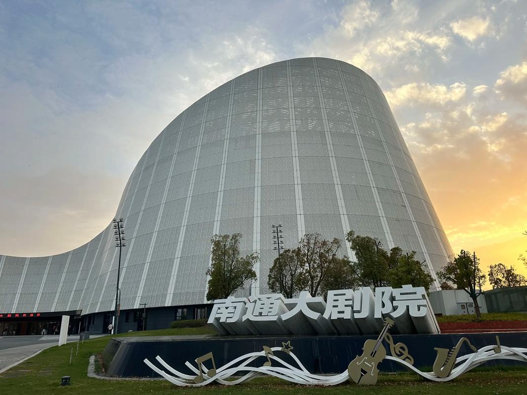 亚洲精品激情久久久久久的相关介绍