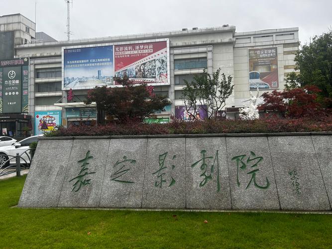 亚洲av少妇网站的相关介绍