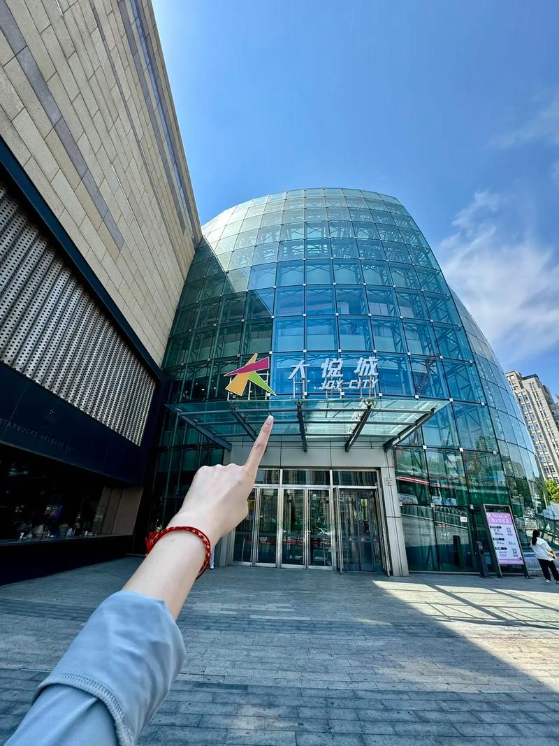 我和熟妇邻居的性事(1)的相关介绍