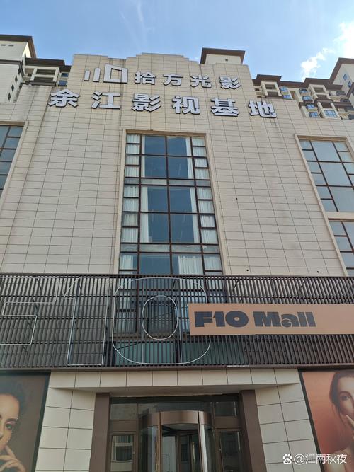 亚洲黑丝av观看的相关介绍