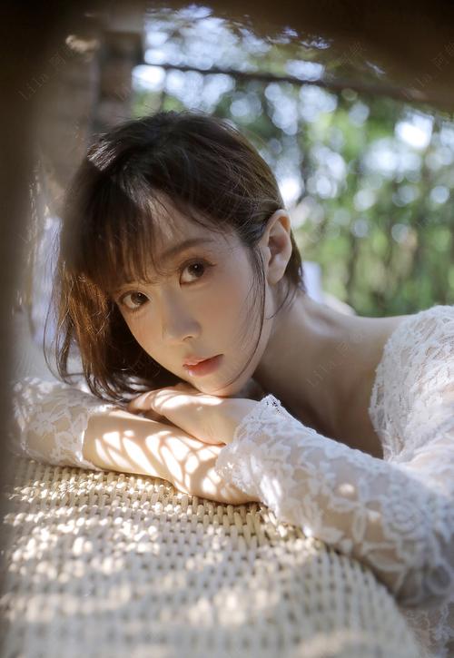 日韩胖女人av的相关介绍
